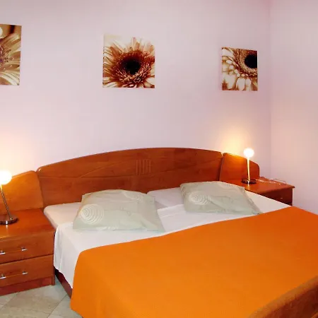 Zwei Rosen - Pul553 By Interhome Apartment *